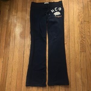 Hollister Navy sweats size M vintage Y2K